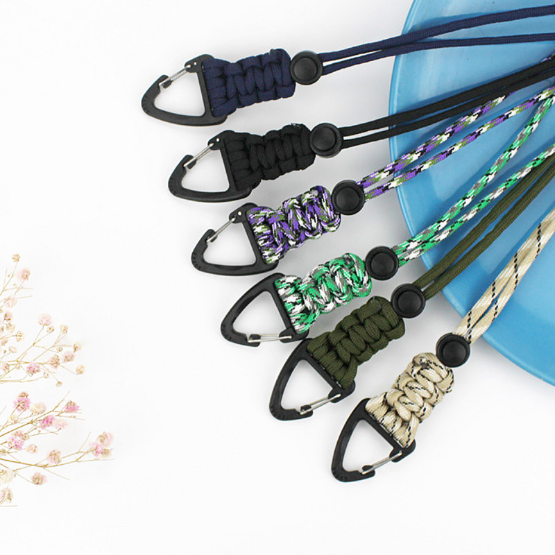 Paracord kulcstartó katonai fonott nylon zsinór fém háromszög csattal, nagy szilárdságú ejtőernyős zsinór karabinerrel