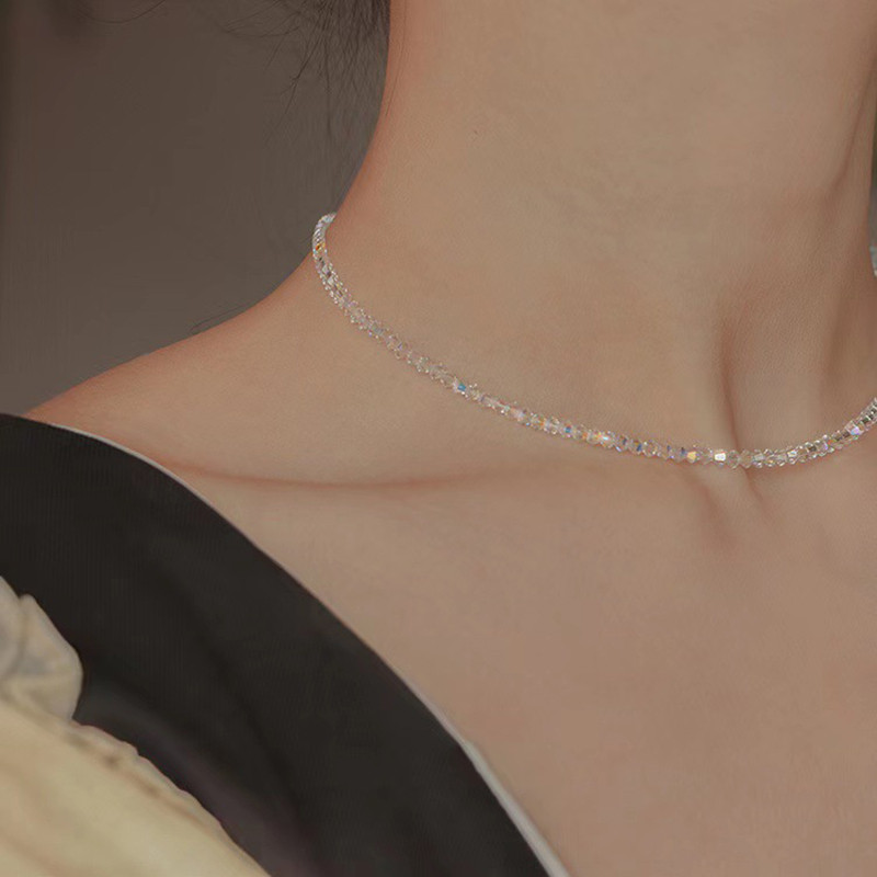 Sjajna prozirna bijela tanka kristalna narukvica za žene Jednostavna lomljena šarena svjetlo rastezljiva narukvica 2022. Nakit Poklon za zabavu