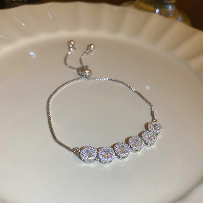 Uued luksuslikud lilledega tsirkoonist pingutusnööriga käevõrud naistele läikivast liblikast kivist reguleeritavad käevõrud peen ehe kingitus