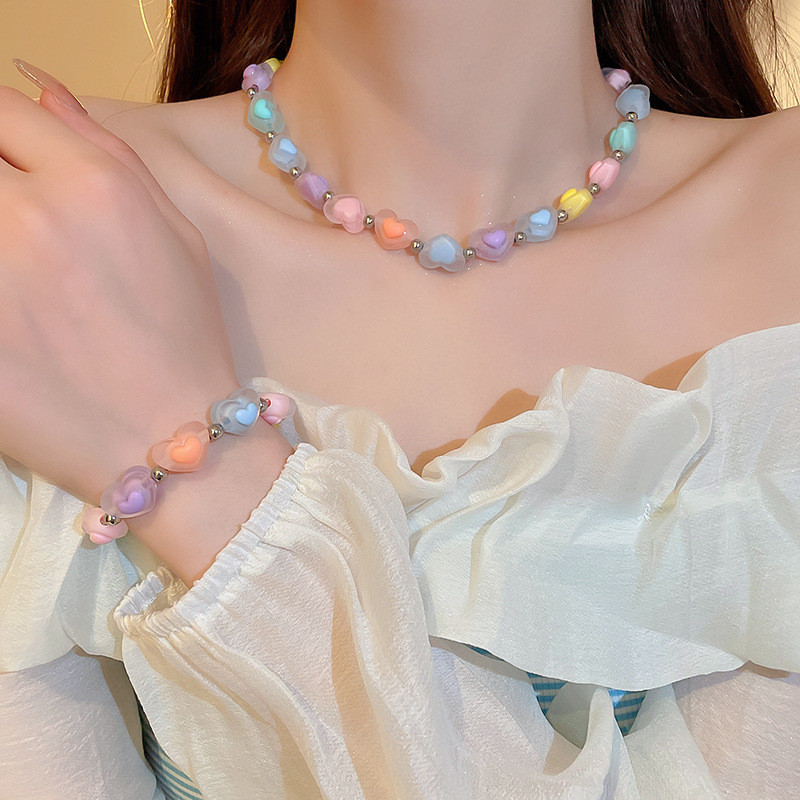 Koreai divat színes szerelmes szív gyöngyök nyaklánc női édes aranyos báj karkötő Esztétikus 2023 felkapott ékszerek