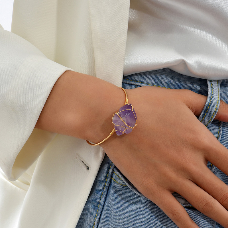 Varázslatos természetes kőből készült nyitott mandzsetta karkötők arany színű réz dróttal, szabálytalan kristály mandzsetta karkötők női vintage ékszerek