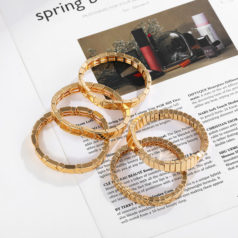 Modes sievietēm zelta krāsā ģeometriskas kvadrātveida flīžu aproces vienkāršas gludas metāla bultiņas elastīgas rokassprādzes, sakraujamas rotaslietas