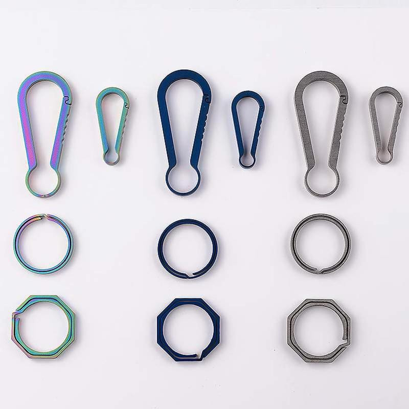 EDC mini titāna atslēgu piekariņa mugursomas sprādze Mini piekarināma Izturīga radoša iekraušanas aplis maza sprādze 25 kg lielam dizainam