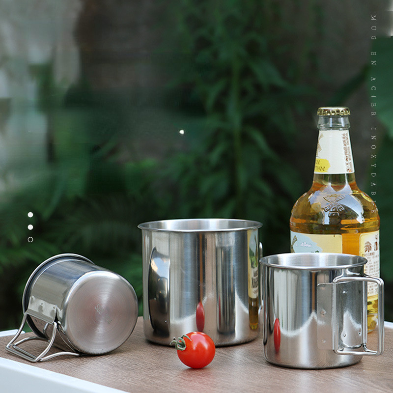 Karštas produktas 600 ml Kempingo kelionių nerūdijančio plieno puodelis karabinas su kabliu rankena Pikniko vandens puodelis lauko kelionių žygio puodelis