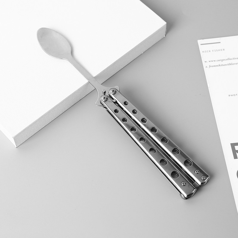 Tauriņu nazis saliekamās karotes dakša Balisong apmācība karote dakša tauriņš nazis trenažieris āra kempings galda piederumi virtuves rīks