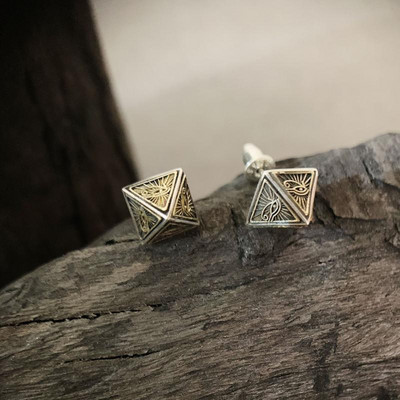 Eye of God Earnail Trimatis trikampis Senovės Egipto piramidė Horo auskarai Vyriški ir moteriški Retro punk papuošalai