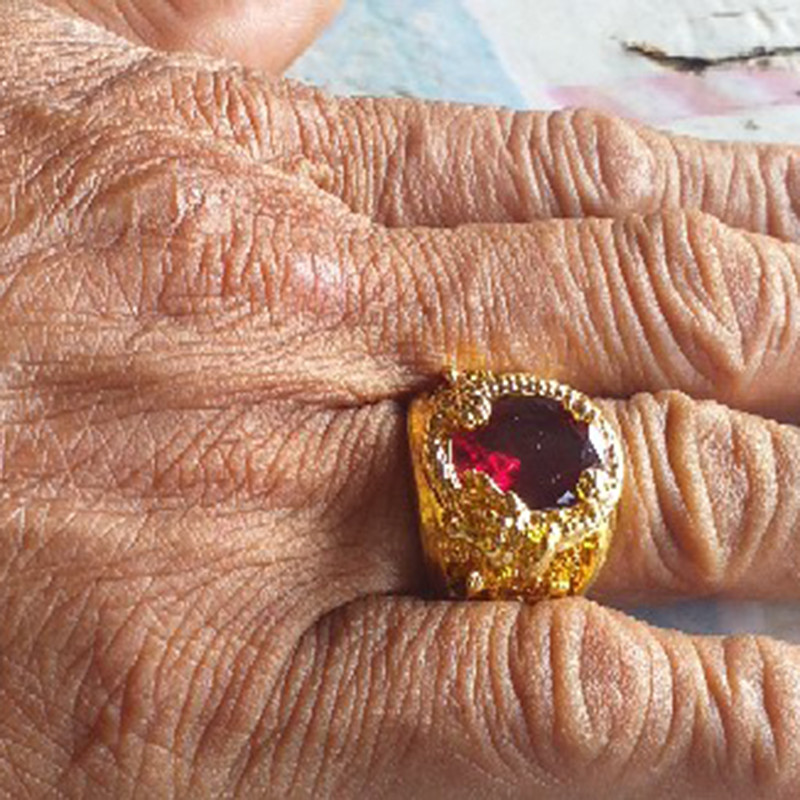 Hiphop-punki domineerivad roostevabast terasest draakoni sõrmused meestele Inaly suured punased kristallist sõrmused meeste rock-ratturi pulmapeo ehted