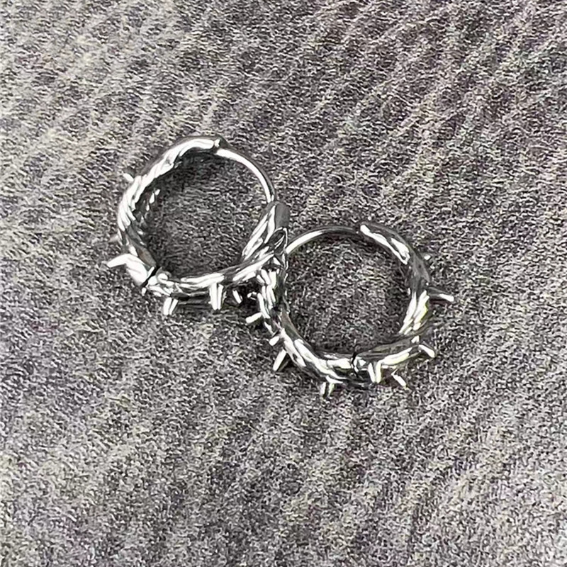 Vintage kör alakú tű karika fülbevaló hipoallergén fülbevaló punk motoros hip hop rock férfi ékszer kiegészítők