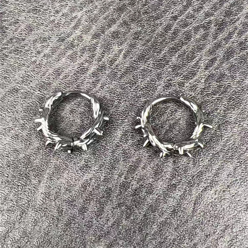 Vintage kör alakú tű karika fülbevaló hipoallergén fülbevaló punk motoros hip hop rock férfi ékszer kiegészítők