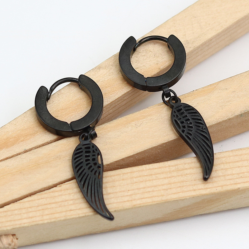 Σκούρο γοτθικό μαύρο φτερό σκουλαρίκια από ατσάλι τιτανίου για άνδρες Γυναικεία αξεσουάρ κοσμημάτων μόδας Hiphop Rock Punk Χονδρική