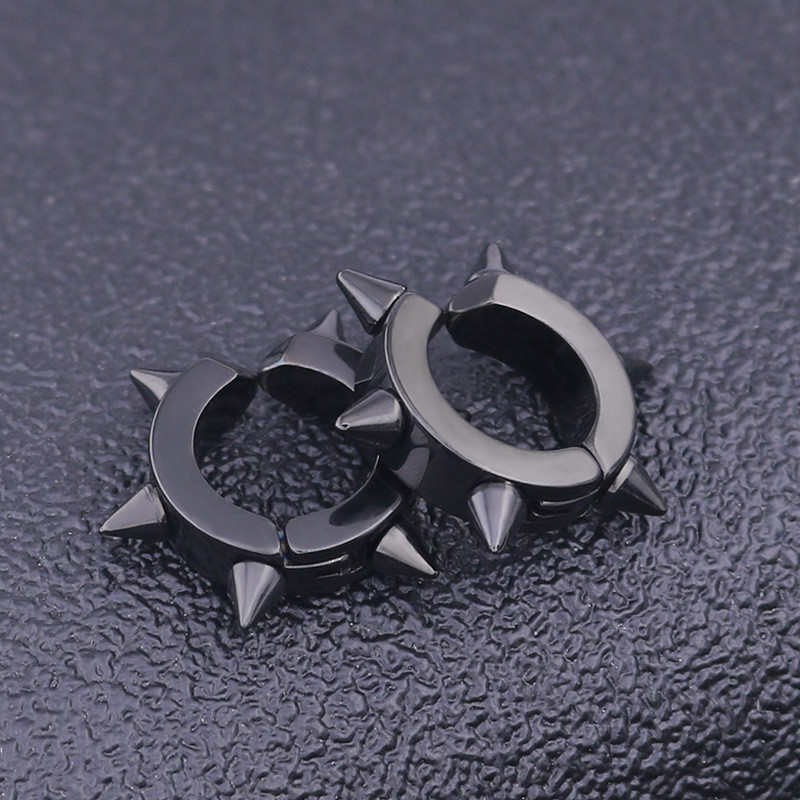 Naušnice sa zakovicama od titanijskog čelika za muškarce Žene Lažne naušnice bez piercinga Punk Rock Hiphop Modni nakit od nehrđajućeg čelika