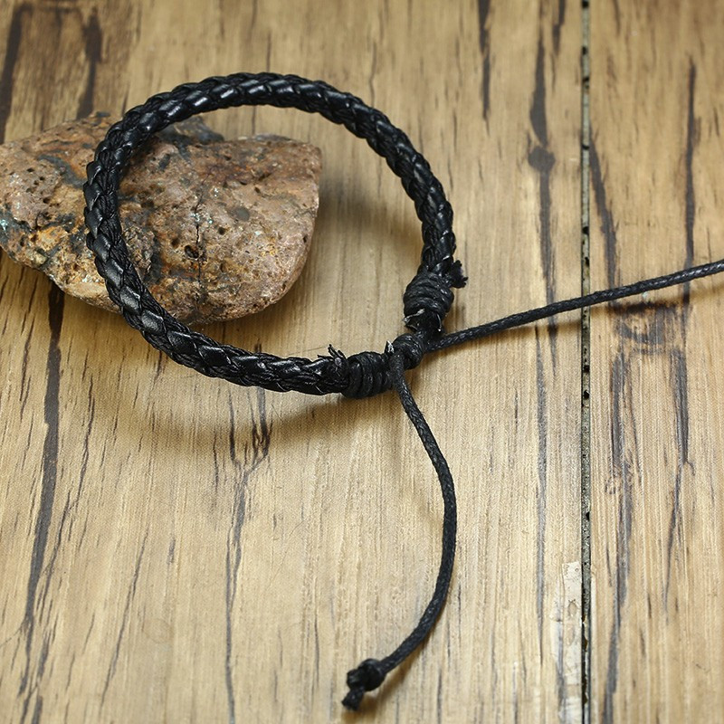 Regulējama vīriešu ādas rokassprādze melnā krāsā