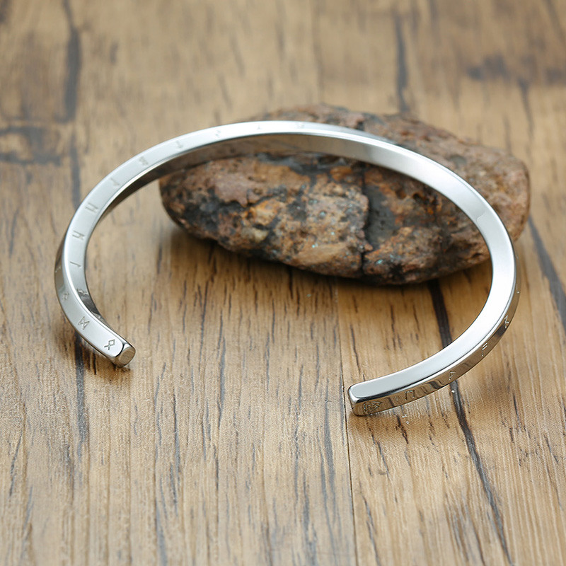 FÉRFI BANGLE VIKING TWIST mandzsetta karkötő rozsdamentes acélból MOEBIUS BRAZALETS AJÁNDÉK
