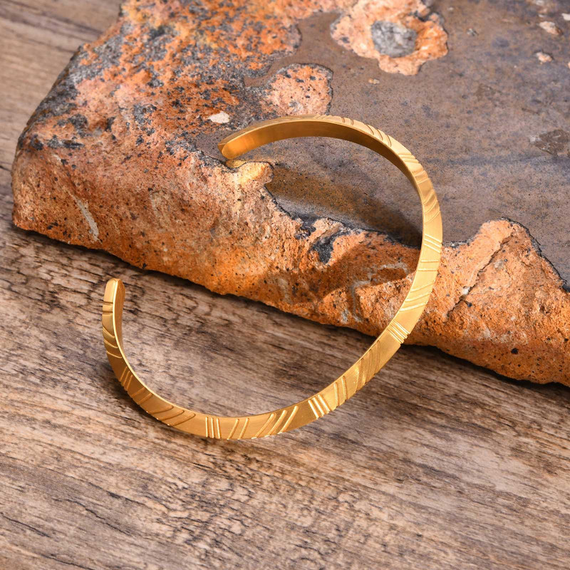 Viking aproce, vīriešu rokassprādze, nerūsējošā tērauda Arrow Celtic vīriešu metāla aproce