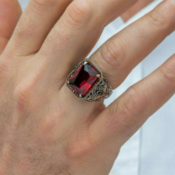 Ретро ръчно изработени резбовани пънк пръстени за мъже Модерни сребърни цветни метални квадратни инкрустирани зелени цирконови пръстени Бижута
