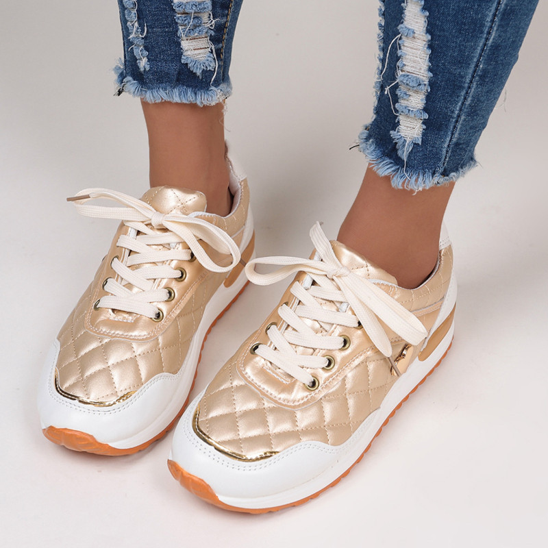 Naiste tossud Luksusliku disainiga needid kootud hingavast võrgust vulkaniseeritud jalanõud vabaajakõnnid, lamedad nahast kevadised, populaarsed jalanõud