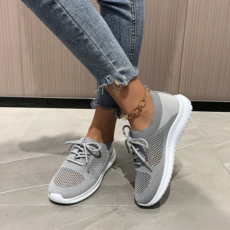 Jaunas modes sieviešu plakanas kurpes Ērtas un elpojošas, vieglas āra vulkanizētas kurpes Šņorējamas vienvietīgas kurpes Solid 2023