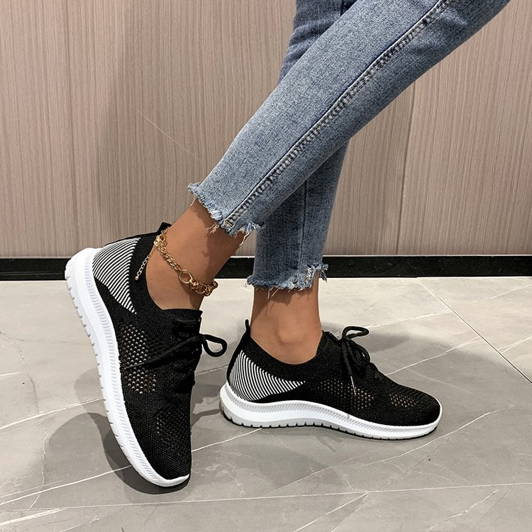 Jaunas modes sieviešu plakanas kurpes Ērtas un elpojošas, vieglas āra vulkanizētas kurpes Šņorējamas vienvietīgas kurpes Solid 2023