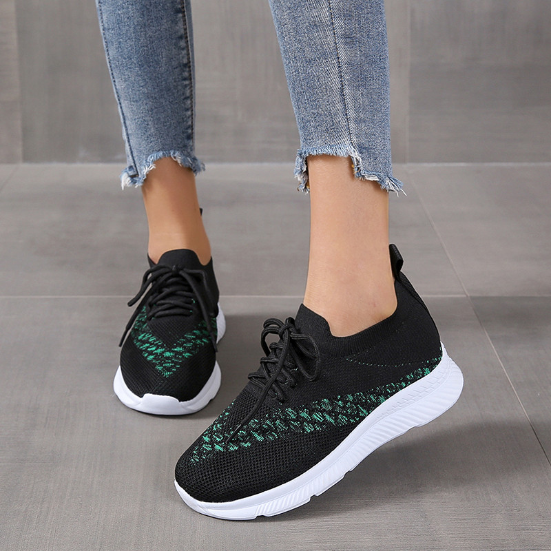 Ženske vulkanizirane cipele 2023. Proljeće i jesen Trendy ležerne ženske vanjske prozračne tenisice s platformom Ravne cipele s ukrštenim remenom