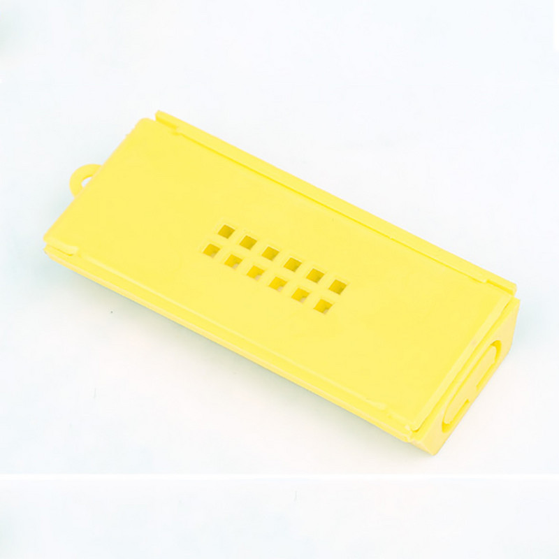 15 vnt. bitininkystės įranga transportavimo narvai Plastikiniai karaliaus kalinių bičių karalienės pašto kambarys narvelyje Bitės Įrankiai Geltona balta bitininkystė