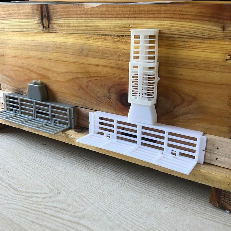 Bitininkystės rinkinys Įrankiai Plastikas, neleidžiantis bičių karalienei pabėgti Daugiafunkcis lizdo durų rūšiuotojas Itališkas bičių kombainas, apsaugantis nuo bėgimo