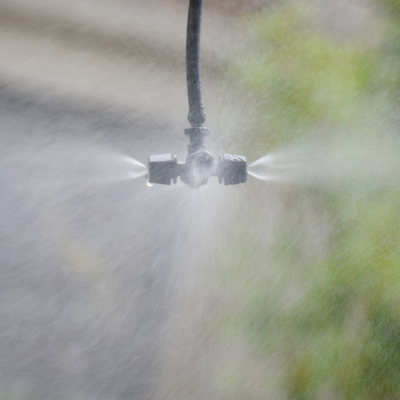 KESLA 3 DB fekete keresztpermetező permetezővel, 4/7 mm-es pólócsatlakozóval, fúvókával, permetezővel, kerti virágokkal csepegtető öntözővel