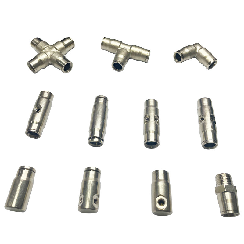 Nagynyomású sárgaréz 3/8" interfész csúszózár gyorscsatlakozós póló könyök egyenes csatlakozás fúvókákkal Ülés párásító rendszer szerelvények