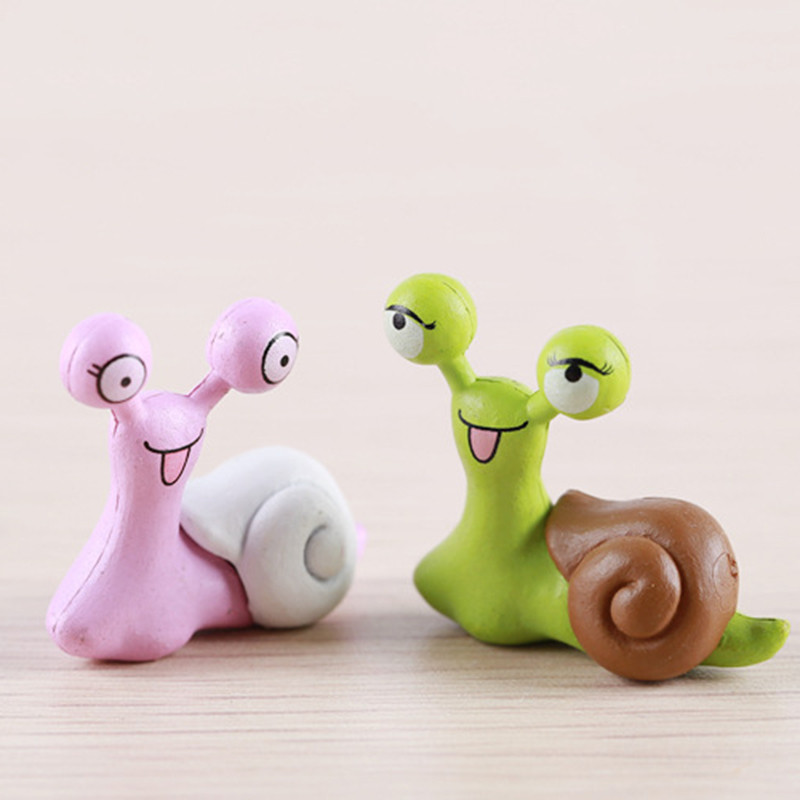 Mini sraigės figūrėlė miela, tikroviška sodo forma