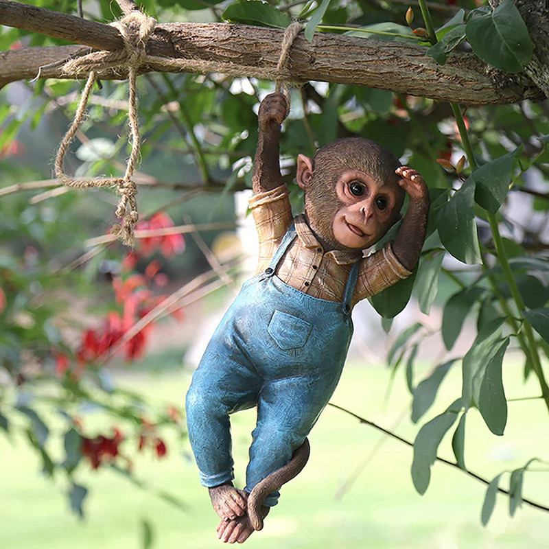 Krāsaini sveķu dekoratīvi amatniecības izstrādājumi, imitēta piekārta pērtiķa formas skulptūra āra pagalma iekšpagalmam