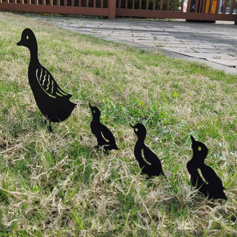 Iron Art Retro Garden Plugin Kacsa szobor Kovácsoltvas kacsa dekor Kerti dekoráció Kertészeti díszekhez