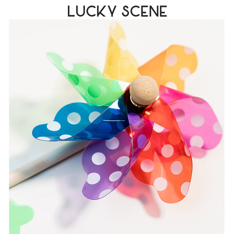 Bērnu koka stabu vējdzirnavas Krāsainas plastmasas rotaļlietas āra apdare S01278