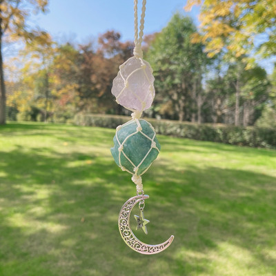 Looduslik tervendav kristallist ripats rippuv autovõlu Amasoniitkvartsist rippuv kuu Looduslik vääriskivi väliaia sisekujundus