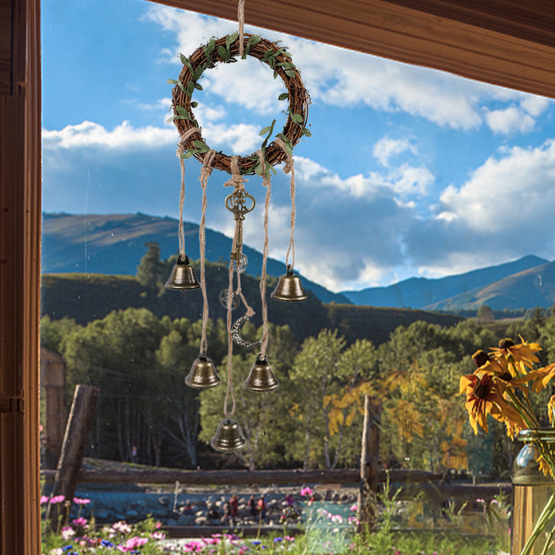 Raganų varpai, skirti apsaugoti duris, dekoruoti raganos vėjo varpelius namų dekoro dovana su pusmėnulio vainiku Wicca reikmenys su raganų runomis