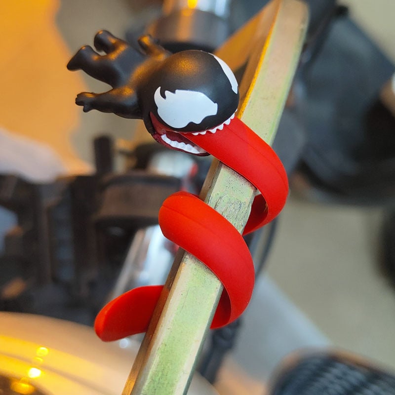 Naljakas tulnukas parasiitkoletis USB-kaabli juhe andmeliini hoidik auto mootorratta tarvikud köisraudtee mänguasjade kaunistus