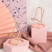 1PC Držač posjetnica Stalak za mobilni telefon za stol Slatki metalni držač zaslona Uredski stolni držač kartice s imenom za muškarce Žene