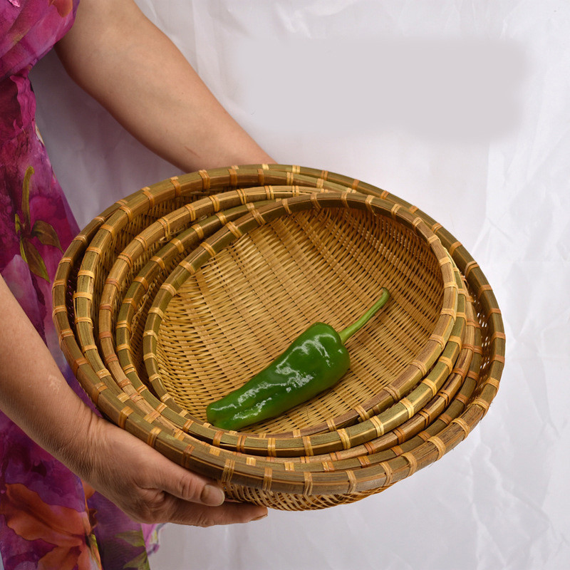 Dabiski, videi draudzīgi rokām darināti bambusa grozi, augļi, dārzeņi, maize, rotangpalmas grozs, uzglabāšanas grozs, mājas organizators
