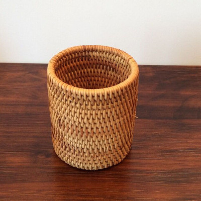 Ar rokām darināta rotangpalmas uzglabāšanas kaste, grozi organizatora rokasgrāmata, rotangpalmas irbulīši Karote vakariņu nazis dakšiņas galda piederumu turētāja uzglabāšanas kaste