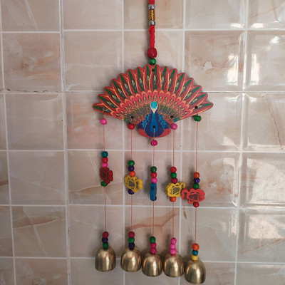 Рисувана дървена вятърна камбана В национален стил Паун и бухал Животно Външна вятърна въртяща се машина със звънчета Орнаменти за декорация на домашна градина