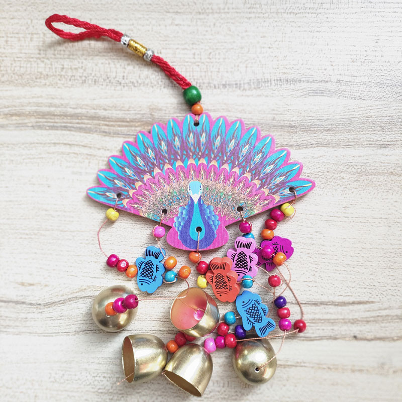 Рисувана дървена вятърна камбана В национален стил Паун и бухал Животно Външна вятърна въртяща се машина със звънчета Орнаменти за декорация на домашна градина