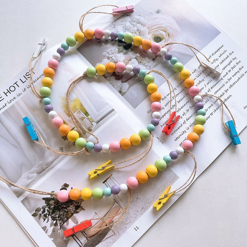 Висящ на стената дисплей за снимки с гирлянди от дървени мъниста Колаж Рамка за картина за бохо стенен декор Поставка за снимки Рустик провинциален декор