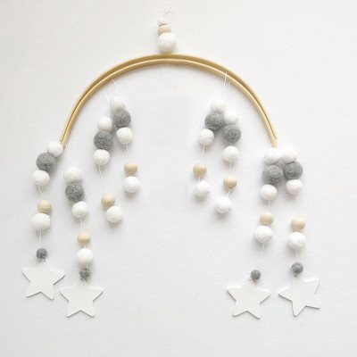 Ins Ziemeļvalstu vēja zvans Plīša bumba koka krelles Mazuļa bērni Guļamistabas istabas dekors Roku darbs pie sienas rotājumi Foto rekvizīti Vēja zvans