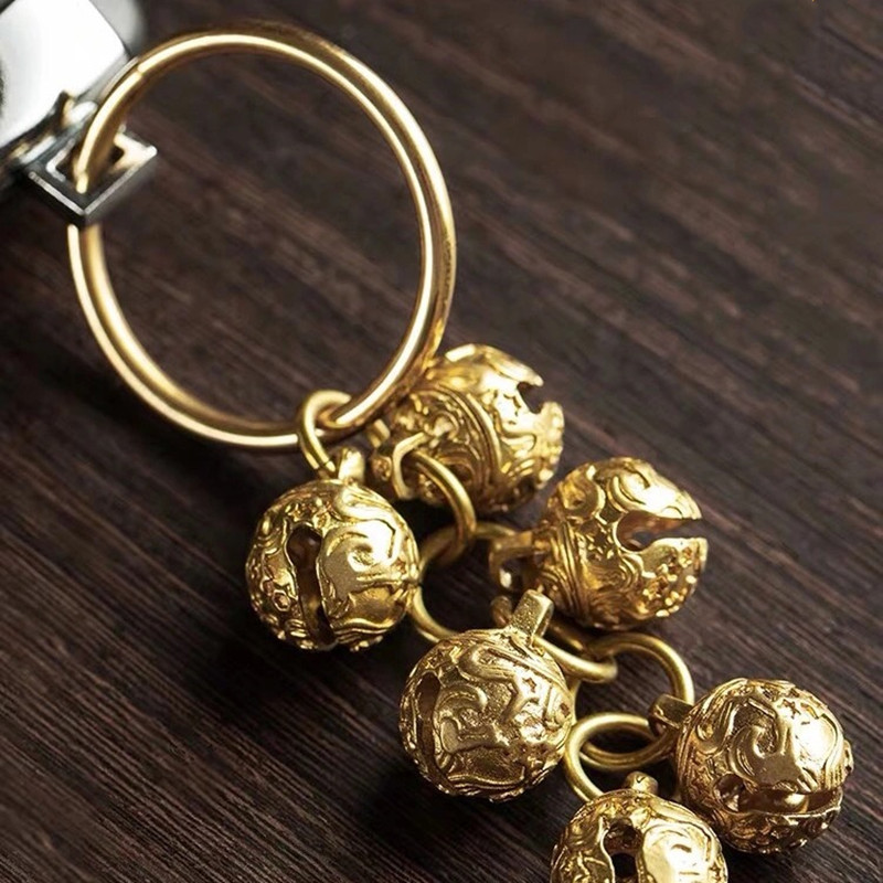 Kūrybingi žalvario rankdarbiai liejami vėjo varpeliai varpelio raktas automobilio mygtukas vėjo varpas Tibeto bronzos varpelio dovana namų dekoravimo pakabukas