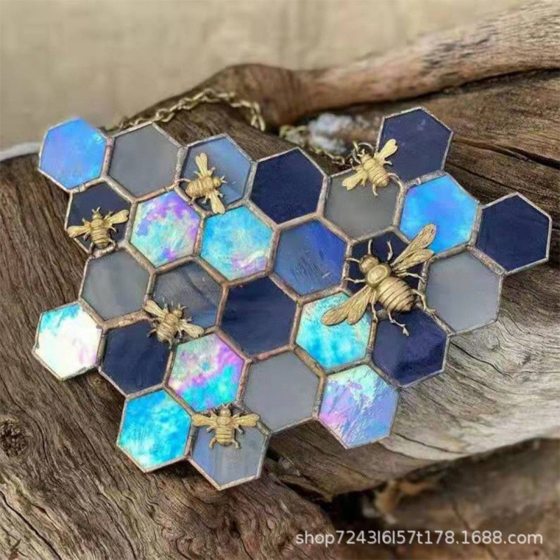 Krāsaini krāsoti bišu saules ķērēji, rotājumi šūnveida ar kameņu iekarināmu rotājumu dārza priekšējo durvju loga piekarināmais kulons