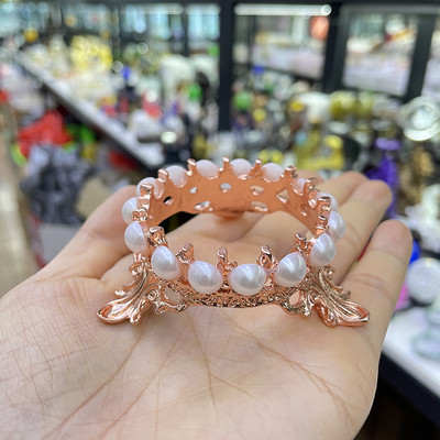 Krona metāla kristāla lodīšu turētājs sfērisks displeja statīvs galddatoram mājas dekorēšanai fotografēšanai