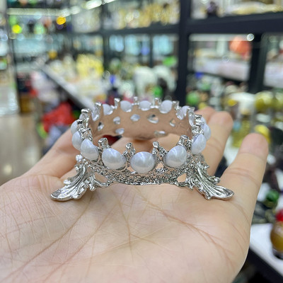 Krona metāla kristāla lodīšu turētājs sfērisks displeja statīvs galddatoram mājas dekorēšanai fotografēšanai