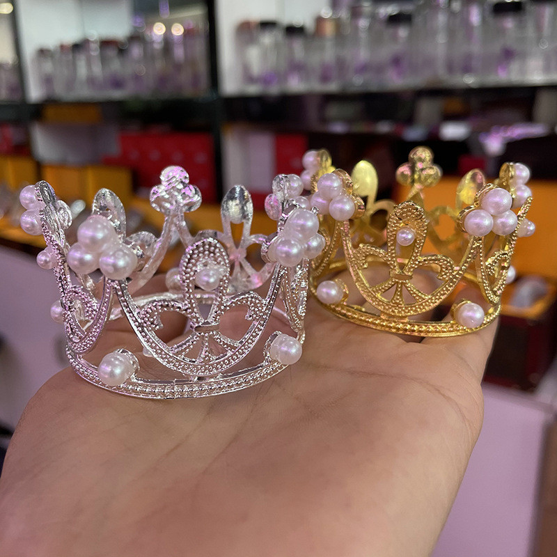 Krona metāla kristāla lodīšu turētājs sfērisks displeja statīvs galddatoram mājas dekorēšanai fotografēšanai