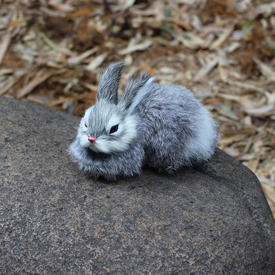 Velykų triušio puošmena Namų zuikiui Realistiškos pliušinės gyvulių figūrėlės, tikroviškos miniatiūrinės modelio gimtadienio dekoro dovanos