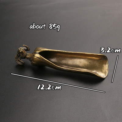 Jaunākā tējas karote, lāpsta misiņa vara kazas galva, kafija melnā tējas karote, pulveris, tējkarote, tējkarote, tējas ceremonija, figūriņas, miniatūras