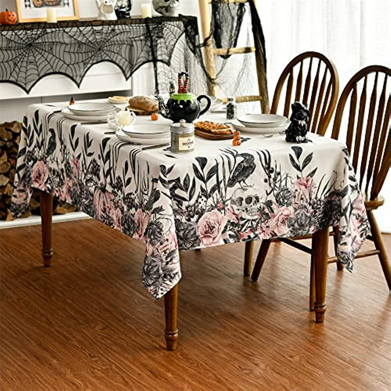 Halloweeni kaunistus veekindel laudlina pealuu skelett roosi nahkhiir pestav lauakate peopikniku õhtusöögi kaunistamiseks