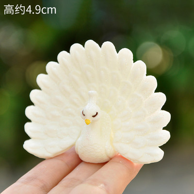 Pāvs dzīvnieku miniatūras sveķu figūriņas pasaku dārzs miniatūra sūnu ainava DIY terārija amatniecības aksesuāri mājas dekorēšanai